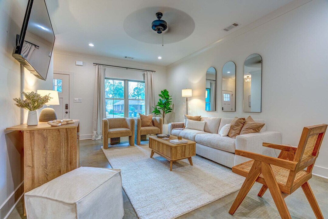 668 Hawthorne St in Memphis, TN - Building Photo