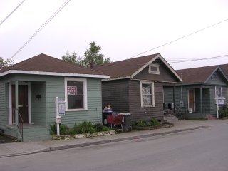 138 Grant St in Watsonville, CA - Building Photo