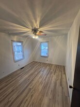 737-737 E Gift Ave in Peoria, IL - Building Photo - Building Photo