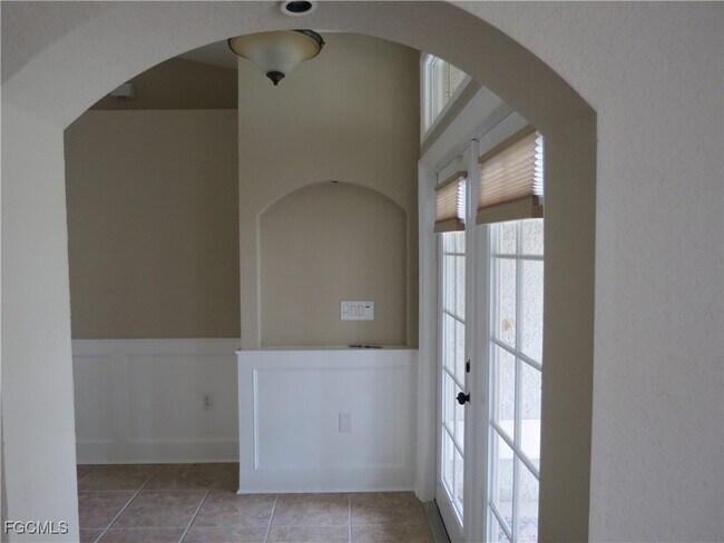 4145 SW 9th Ave in Cape Coral, FL - Building Photo - Building Photo