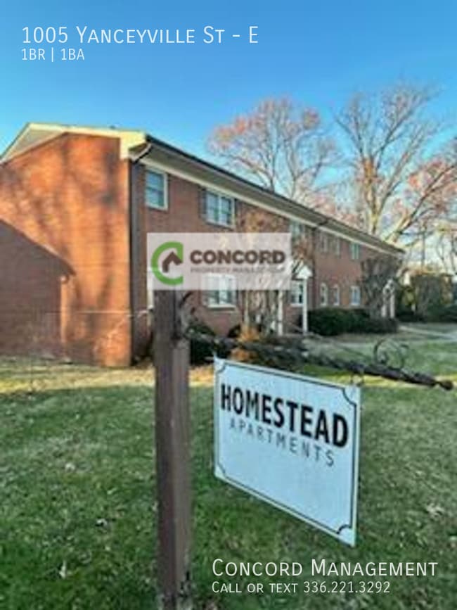 1005 Yanceyville St in Greensboro, NC - Building Photo - Building Photo