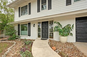 509 Lightsey Rd in Austin, TX - Foto de edificio - Building Photo
