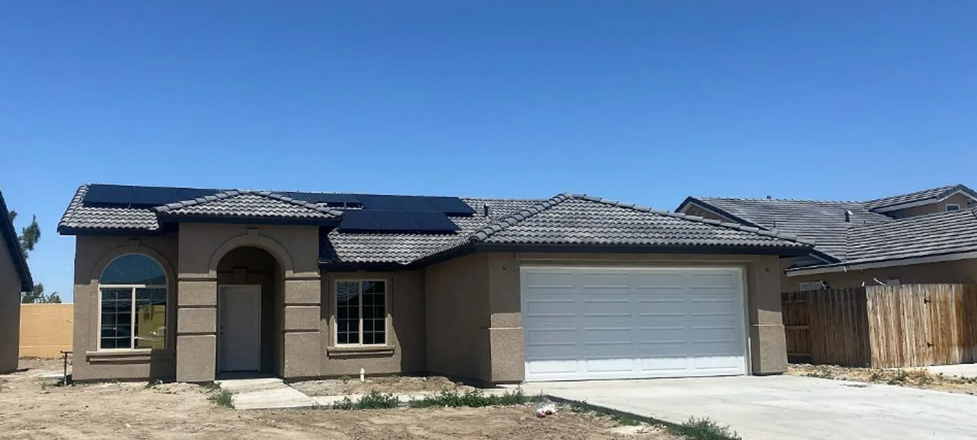 6700 Tulia Ln in Bakersfield, CA - Building Photo