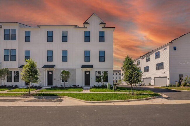 15178 Groveside Rd in Winter Garden, FL - Building Photo - Building Photo