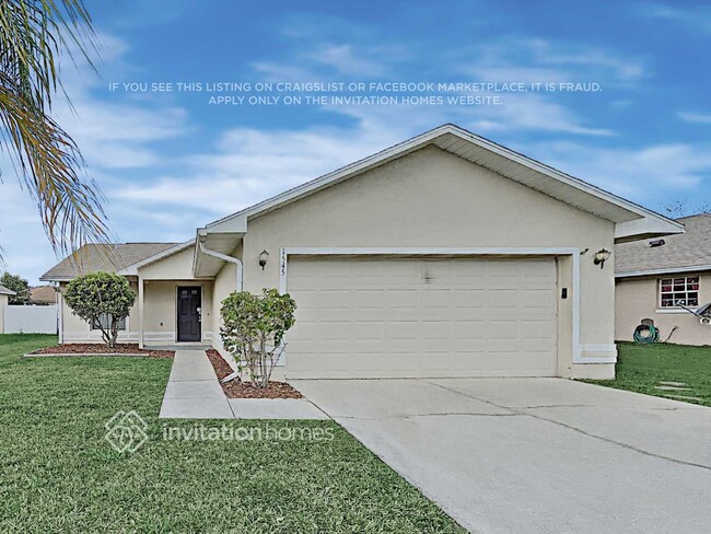property at 1545 Reade Cir
