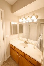 1100 N Plum Grove Rd in Schaumburg, IL - Building Photo - Building Photo