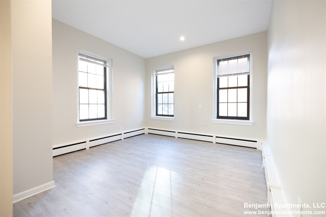 145 Saint Botolph St, Unit 3 in Boston, MA - Foto de edificio