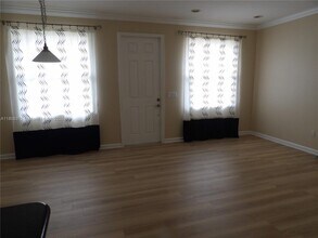3075 NW 126th Ave in Sunrise, FL - Building Photo - Building Photo