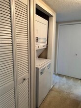 3301 Henderson Mill Rd in Atlanta, GA - Foto de edificio - Building Photo