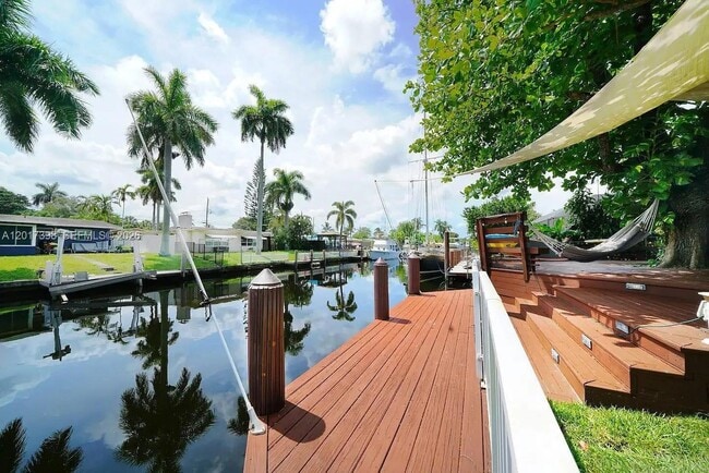 property at 2518 Gulfstream Ln