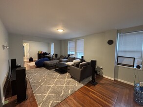 225 Golden Hill St in Bridgeport, CT - Building Photo - Building Photo