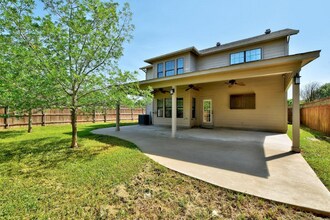 400 Masonwood Dr in Kyle, TX - Building Photo - Building Photo