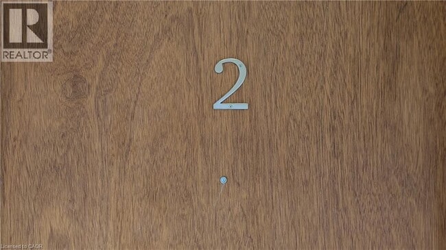 250 Highland Rd W in Stoney Creek, ON - Building Photo - Building Photo