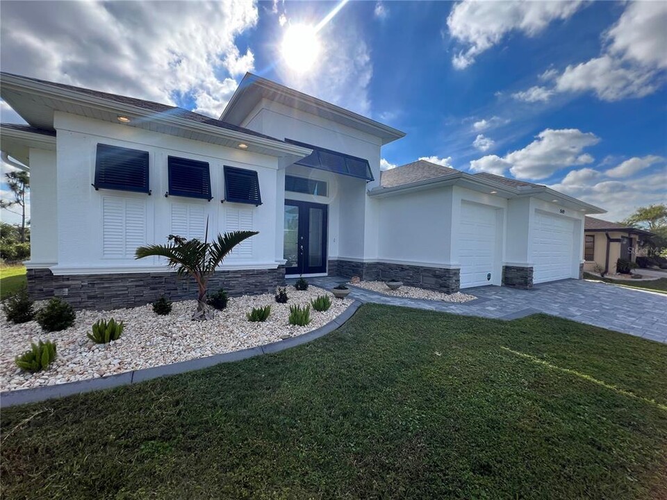 15419 Appleton Blvd in Port Charlotte, FL - Building Photo