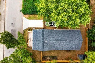 1052 Camilla St SW in Atlanta, GA - Building Photo - Building Photo
