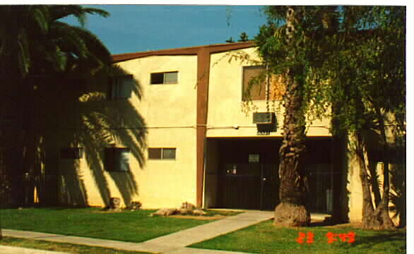 Fulcher Apartments in North Hollywood, CA - Foto de edificio