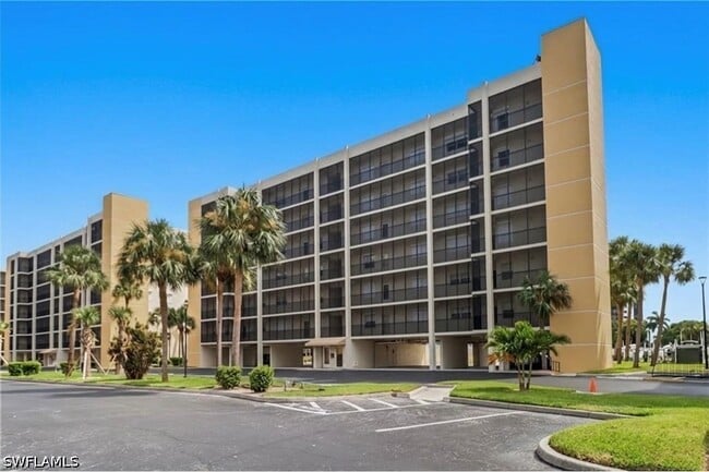 property at 4421 Bay Beach Ln