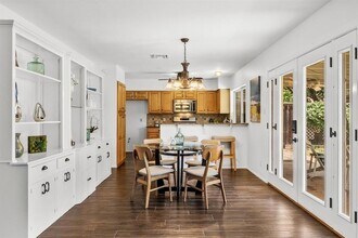 11711 Shoshone Dr, Unit 0714 in Austin, TX - Building Photo - Building Photo