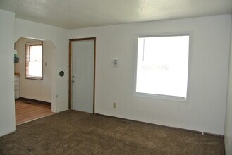 510 Hiawatha St in Minot, ND - Building Photo - Building Photo
