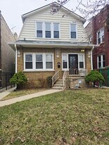 4819 W George St in Chicago, IL - Building Photo