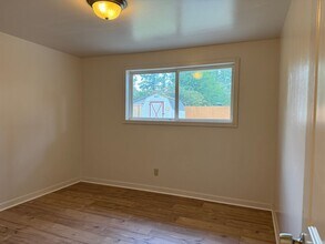 940 167th Ave NE in Bellevue, WA - Building Photo - Building Photo