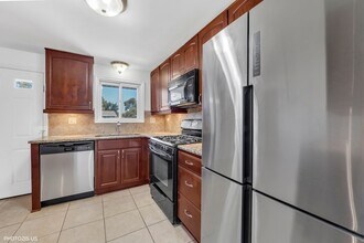 728 Boxwood Dr in Schaumburg, IL - Building Photo - Building Photo