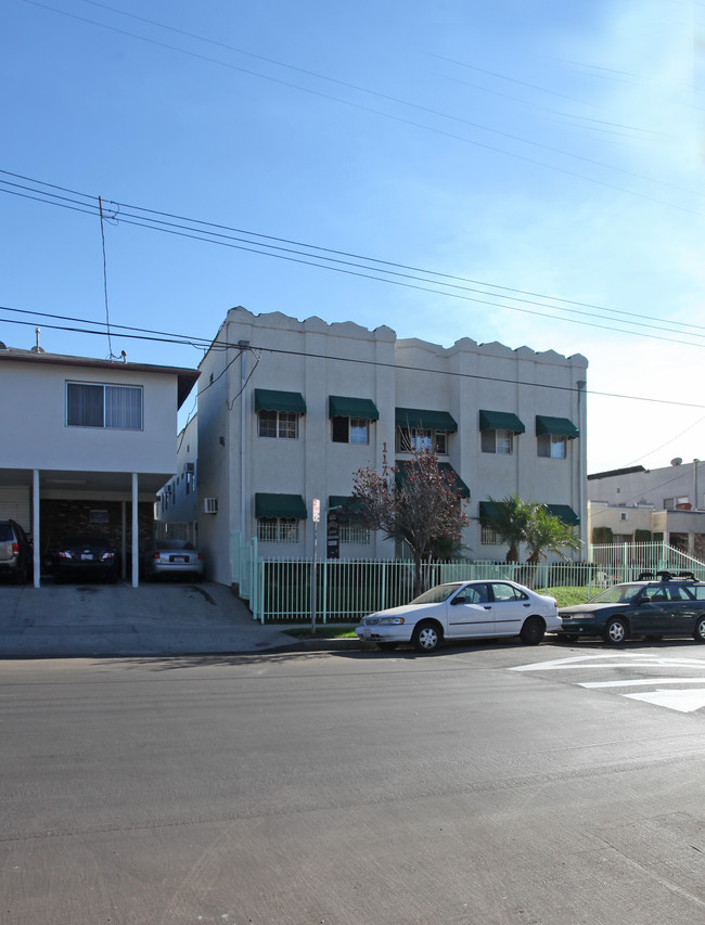 1172 N Kingsley Dr in Los Angeles, CA - Building Photo - Building Photo