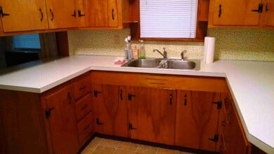 6476 Pine Rd in Thomasville, PA - Building Photo - Building Photo