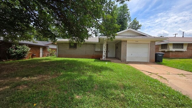 property at 3104 Chetwood Dr