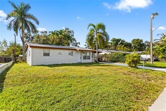 4184 SW 49th Ct in Fort Lauderdale, FL - Building Photo - Building Photo