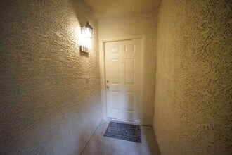 7155 S Durango Dr in Las Vegas, NV - Building Photo - Building Photo