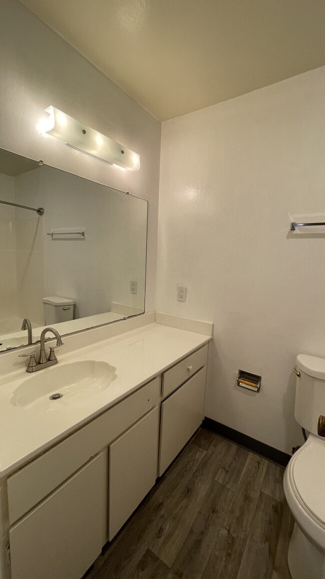 1081 Beach Park Blvd in Foster City, CA - Building Photo - Building Photo