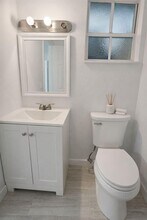 8657 SW 5th St, Unit 201 in Pembroke Pines, FL - Building Photo - Building Photo