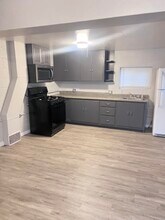 313 Cottage Ct, Unit 9 in Champaign, IL - Building Photo - Building Photo