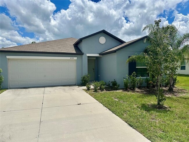 2133 Old Mining Rd in Lakeland, FL - Foto de edificio - Building Photo