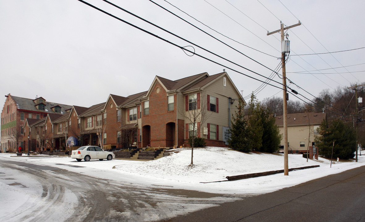 Marretta Mills in Marietta, OH - Building Photo