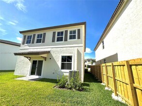 2657 SE 24th Ct in Homestead, FL - Building Photo - Building Photo