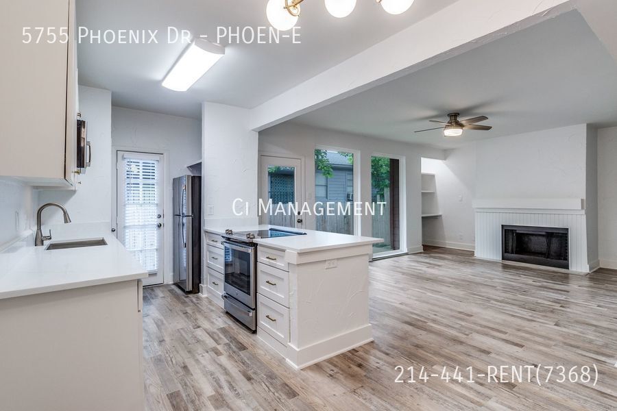 5755 Phoenix Dr, Unit PHOEN-E in Dallas, TX - Building Photo