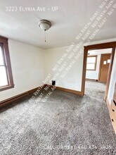 3223 Elyria Ave in Lorain, OH - Building Photo - Building Photo