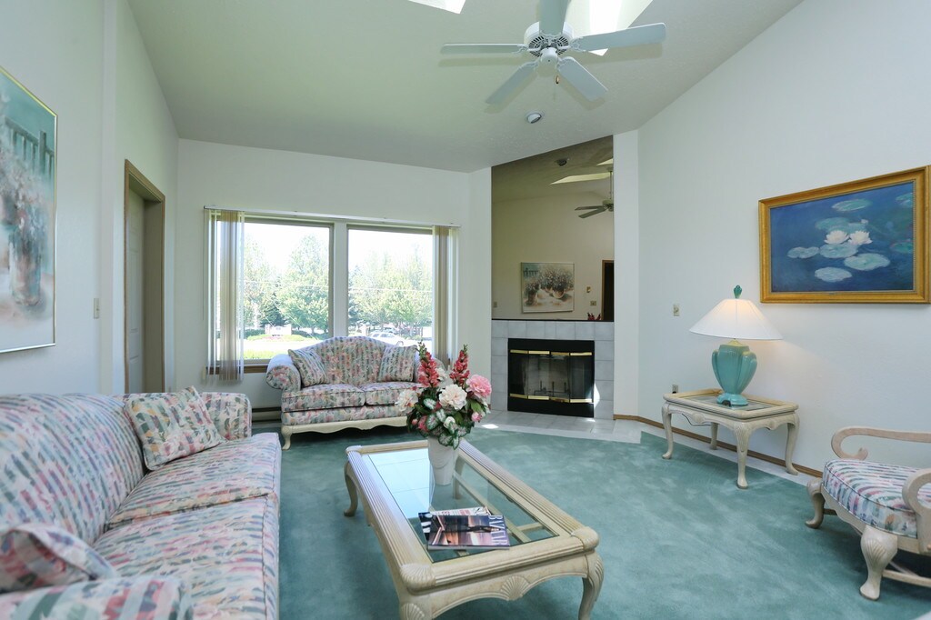 Cedar Chateau Estates B Apartments in Spokane Valley, WA