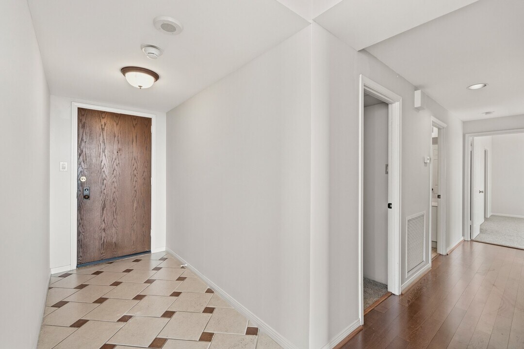 14 Greenway Plz in Houston, TX - Foto de edificio