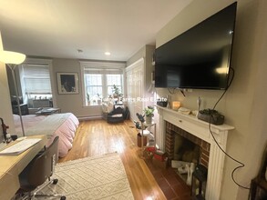 16 Cedar Lane Way, Unit 2 in Boston, MA - Building Photo - Building Photo