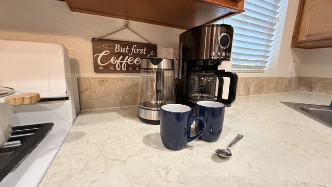 1001 E Owens in Show Low, AZ - Foto de edificio - Building Photo