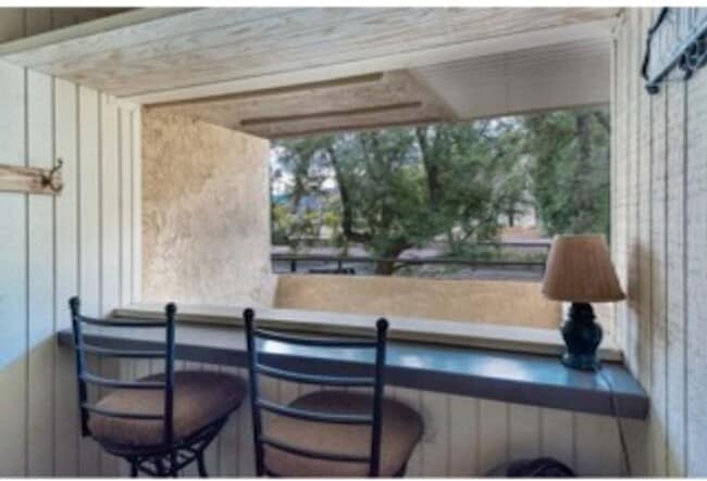 property at 685 N Ashurst Ct