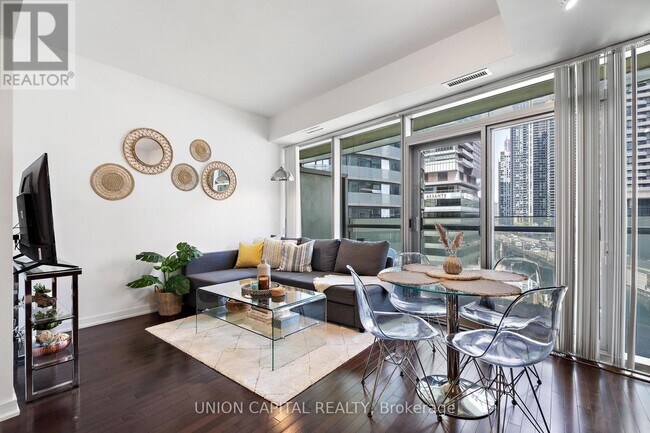 property at 12-512 York St