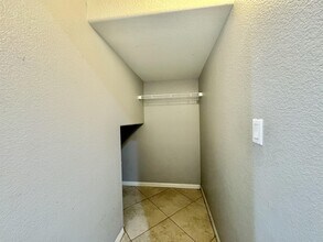 10544 Pembroke Bay St in Las Vegas, NV - Building Photo - Building Photo