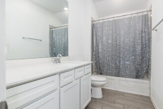 10622 Cabot Trl in Rosharon, TX - Foto de edificio - Building Photo