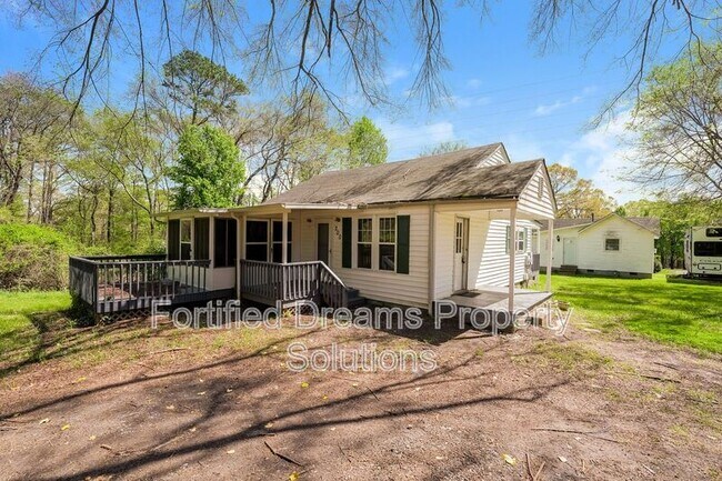 200 Chambers St in Madison, NC - Building Photo - Building Photo