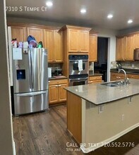 7310 S Tempe Ct in Aurora, CO - Building Photo - Building Photo