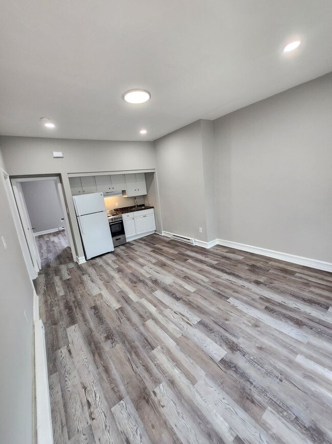 property at 818 Walnut St